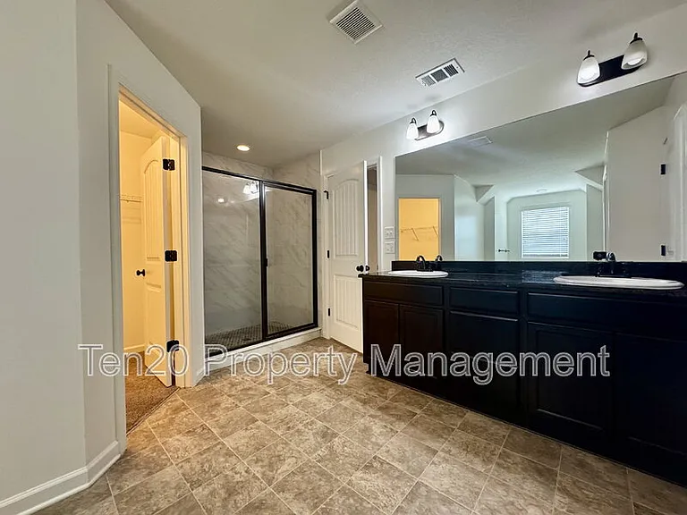 5037 Lexington Ln — Photo 21