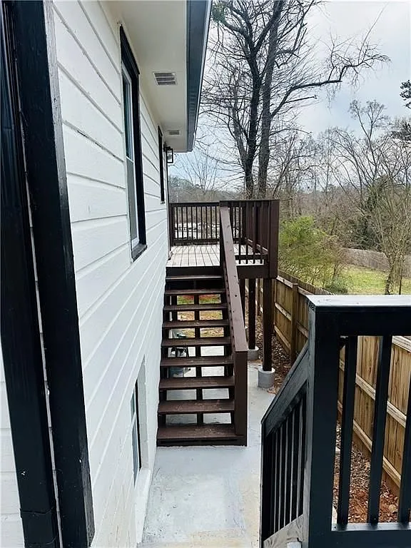 2 bed, 1.0 bath, 768 sqft, $1,700 — Photo 3