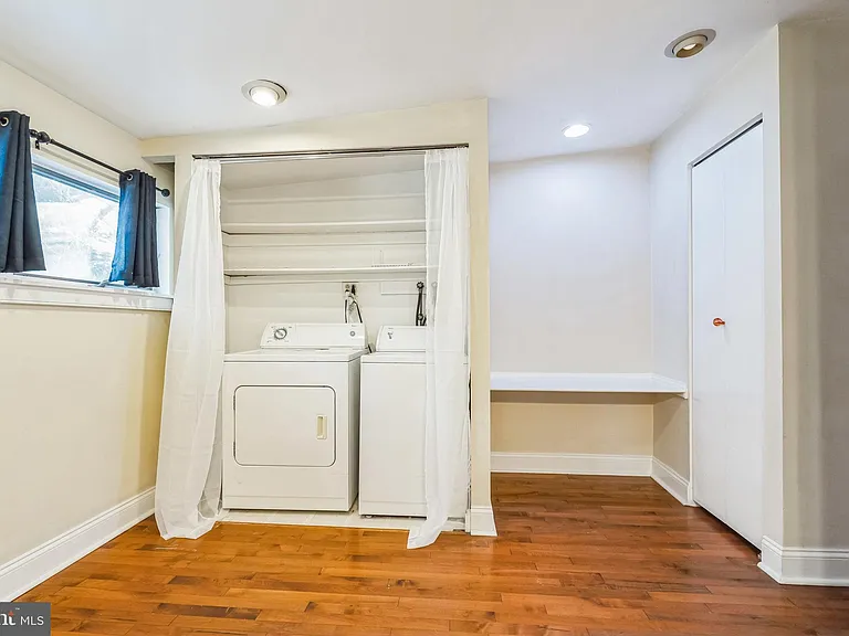 4543 Baker St — Photo 17