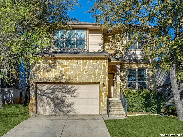 4 bed, 3.5 bath, 2753 sqft, $2,300 — Photo 2