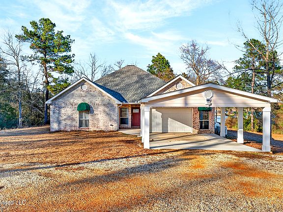 5th image of 19 Lake Michael Ln