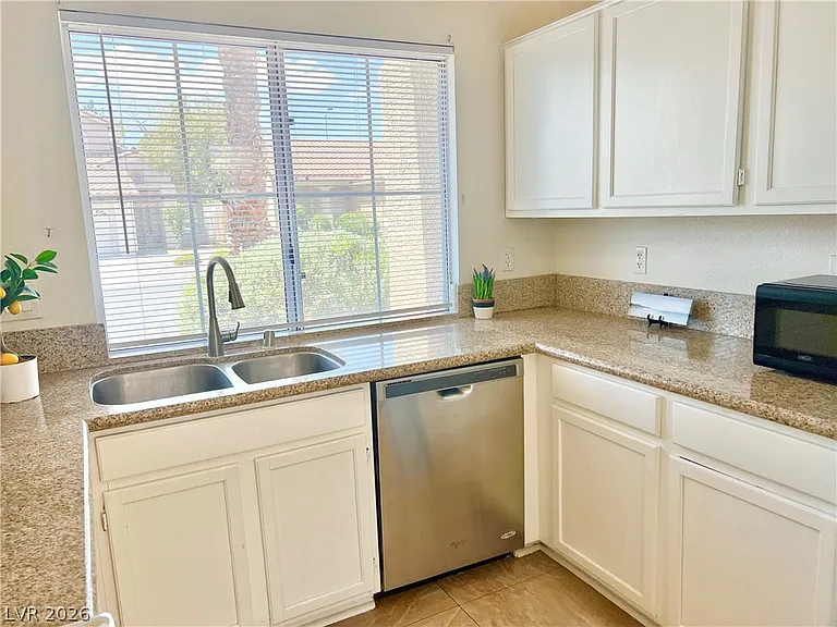 9708 Ridge Creek Pl — Photo 10
