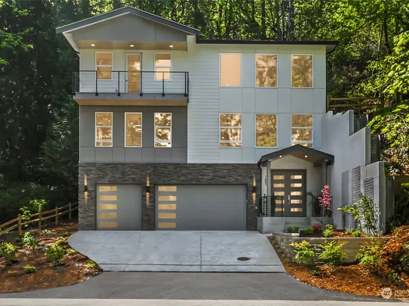 1607 W Lake Sammamish Parkway SE, Bellevue, WA 98008