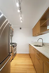 Rented by RELO REDAC INC.