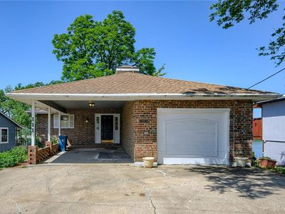 111 NE North Shore Dr, Kansas City, MO, 64151