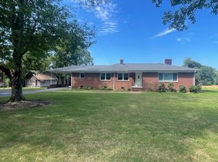 1452 Cox Brothers Rd, Asheboro, NC 27205