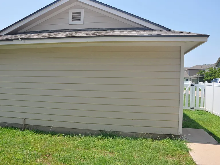 1328 Davis Mountain Loop — Photo 18