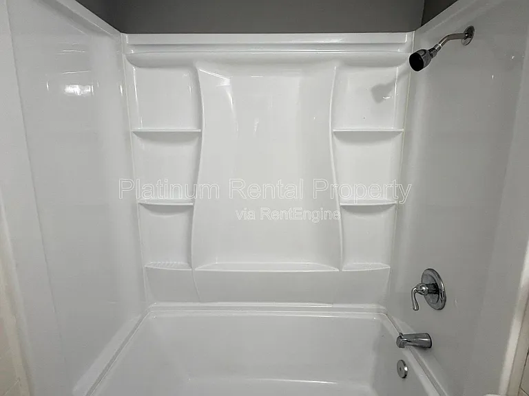 1492 Waverly Way #B-4 — Photo 11
