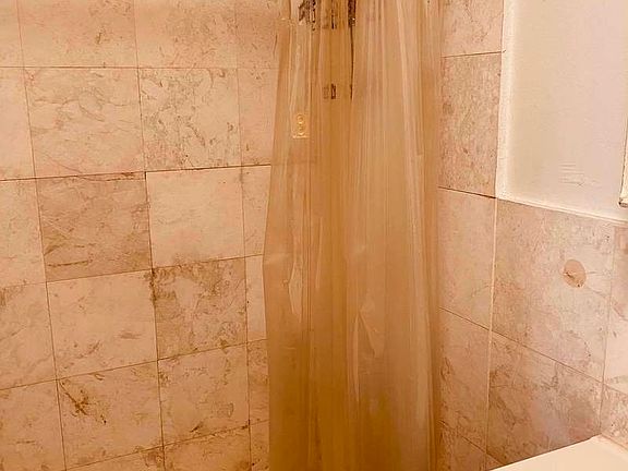 5th image of 339 E 81st St #2AA