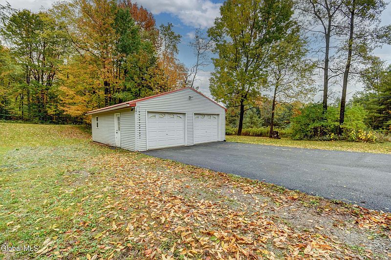3rd image of 5702 State Highway 29A