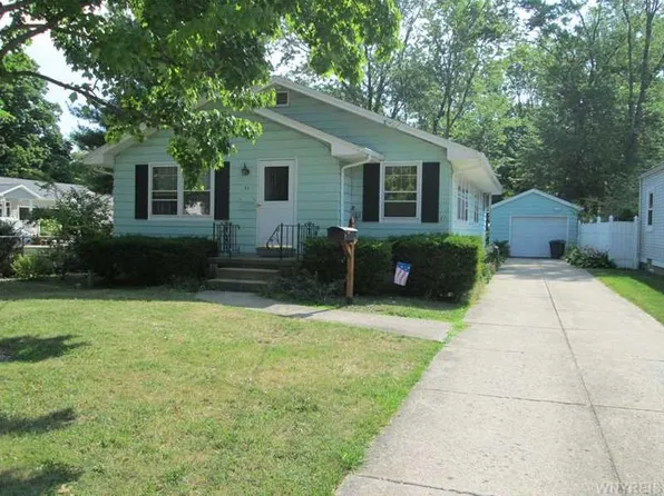 37 Darlich Ave, Hamburg, NY 14075