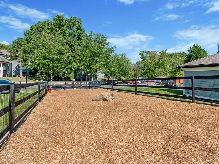 Village at Windermere Apartments — Photo 34