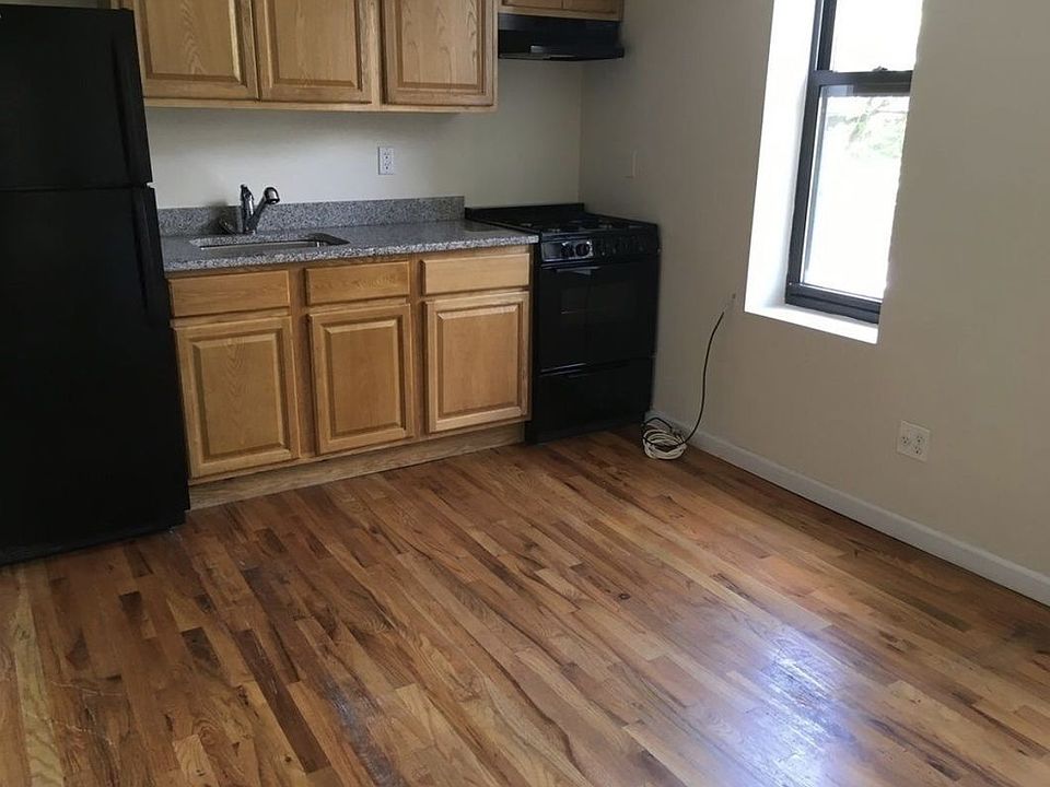 1st image of 2815 24th Ave APT 18