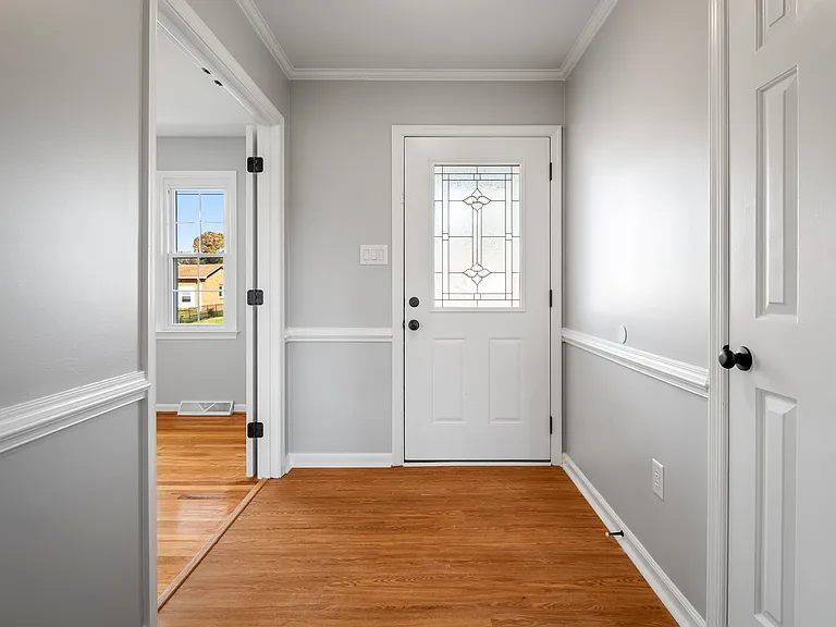 3908 Pfost Ave — Photo 6