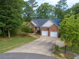 201 Pinewinds Dr, Sanford, NC 27332
