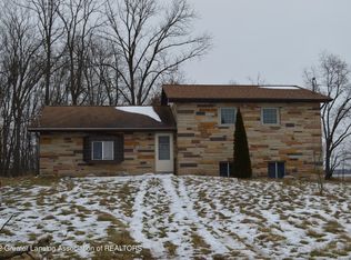 7153 Brookfield Rd, Charlotte, MI 48813