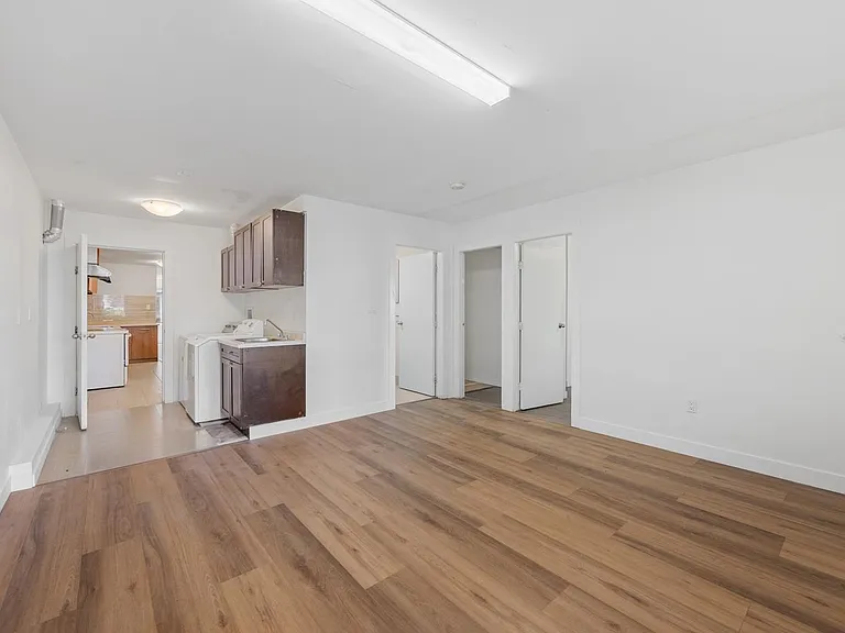 547 E 12th Ave #LOWER LEVEL — Photo 6