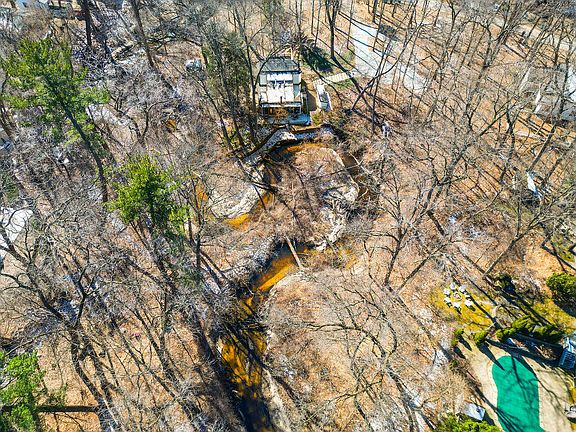 5th image of 19475 Dogwood Dr