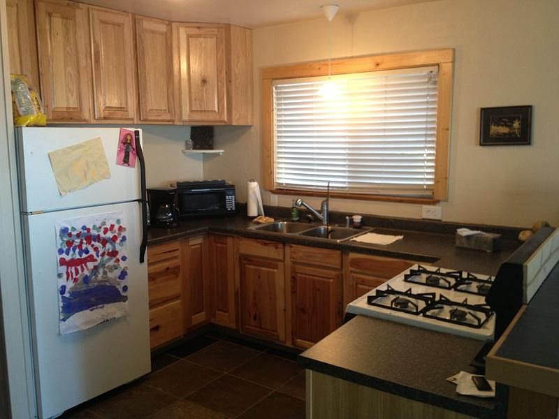 1st image of 827 Lakeview Ave