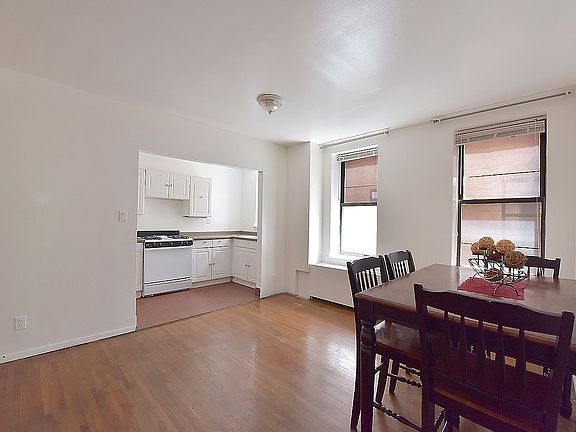 4th image of 579 Academy St APT 2B