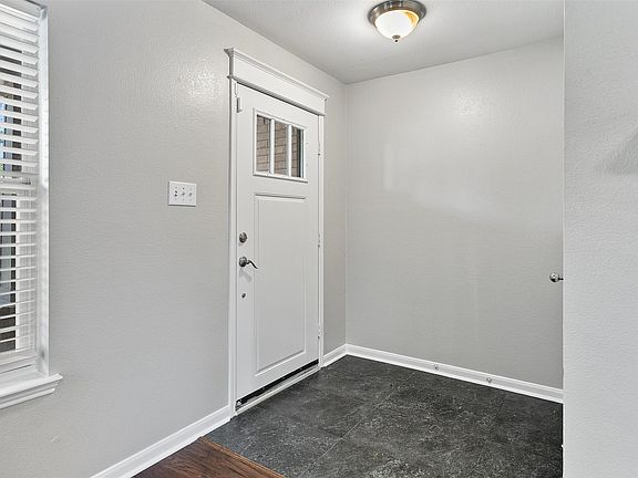 4th image of 4868 Ambrosia Dr