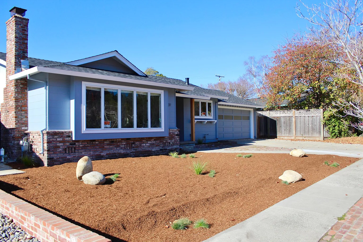 139 Roger Dr photo 1
