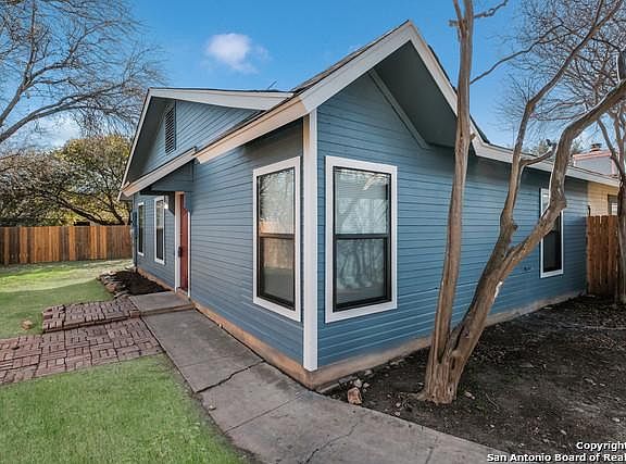 3rd image of 1344 Churing Dr
