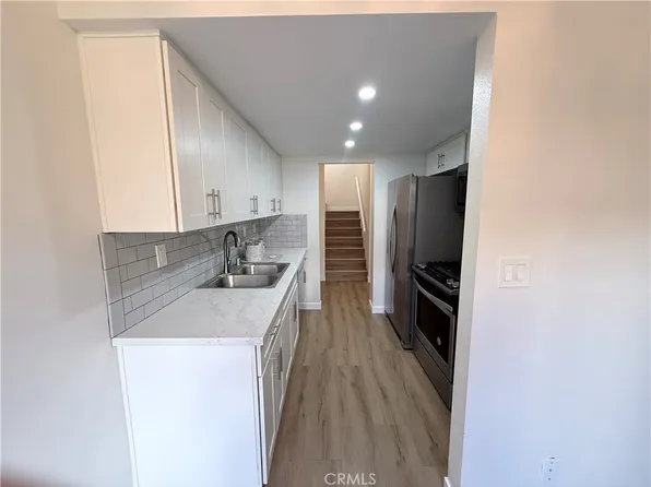 14700 S Berendo Ave APT 2, Gardena, CA 90247