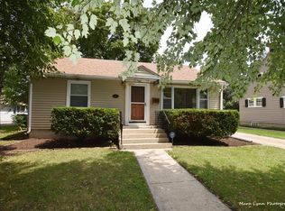 122 S Fordham Ave, Aurora, IL 60506