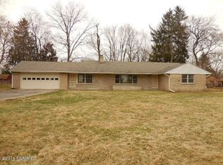 2012 Heather Ln, Kalamazoo, MI 49048