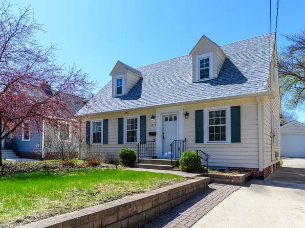 1616 46th St, Des Moines, IA 50310