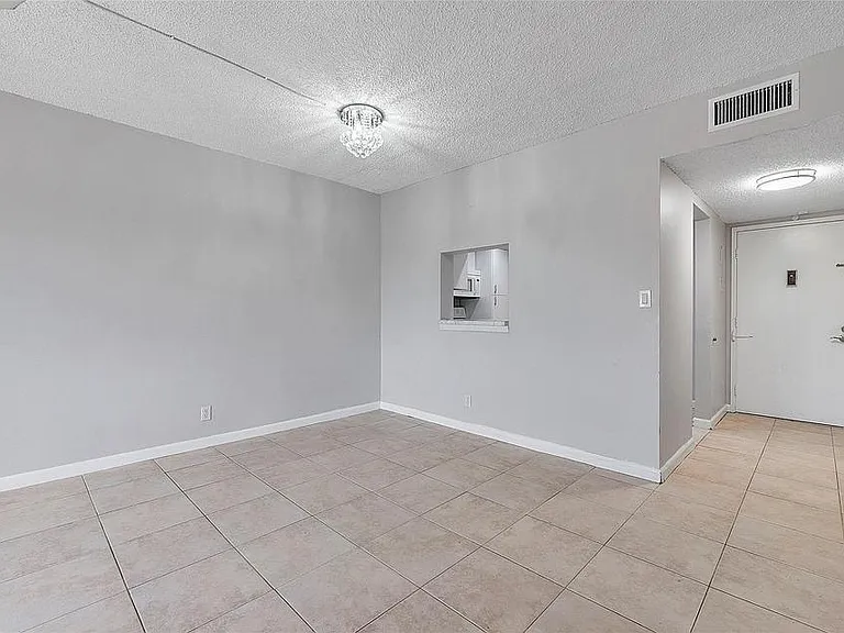 4354 NW 9th Ave #12-3D — Photo 12