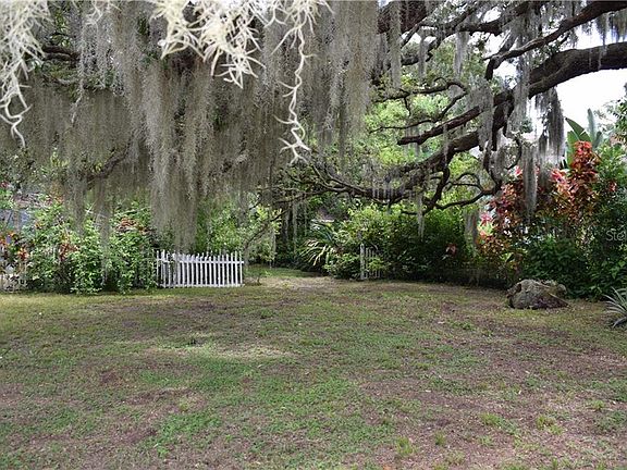 5th image of 142 Palm Pl