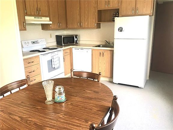 5th image of 214 Haymont Dr