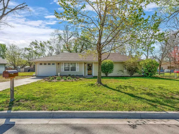 1700 Harper St, Lawrence, KS 66044