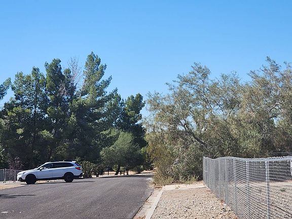 5th image of 19232 Symeron Rd