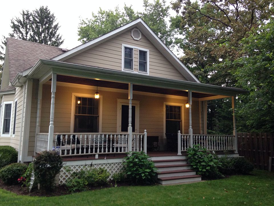 1st image of 3966 Kahn Ave
