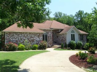 5470 S Fremont Ave, Springfield, MO 65804