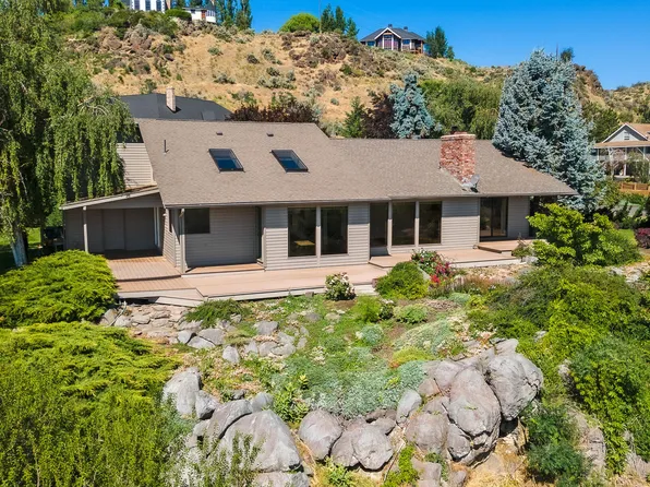 291 Orchard Dr, Naches, WA 98937