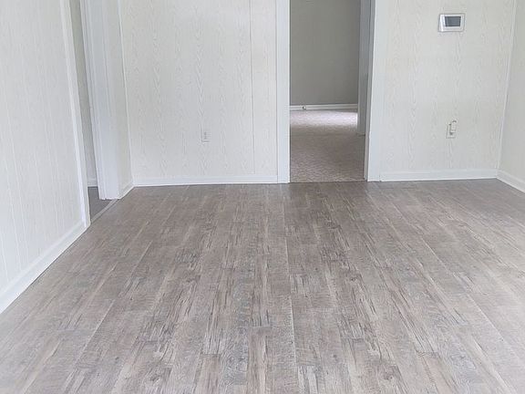 2nd image of 504 7th St