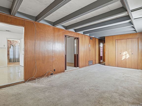 3rd image of 2742 W Craig Pl