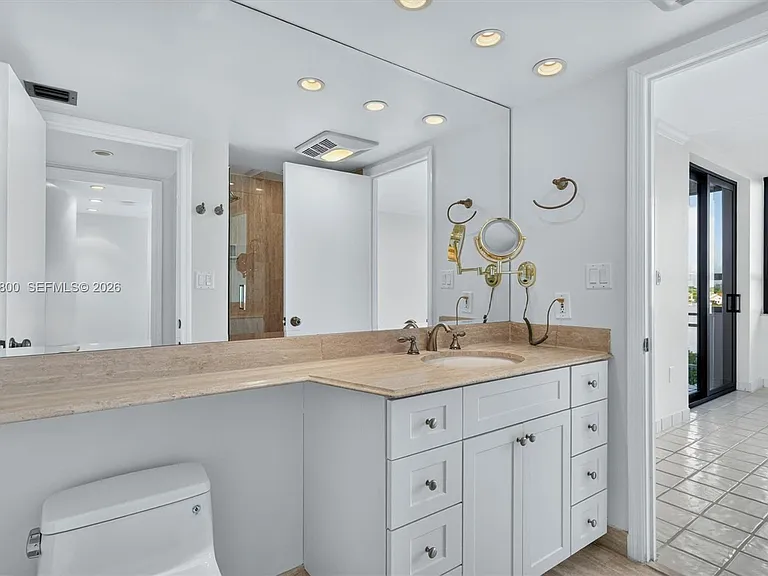 1 Grove Isle Dr #506 — Photo 44