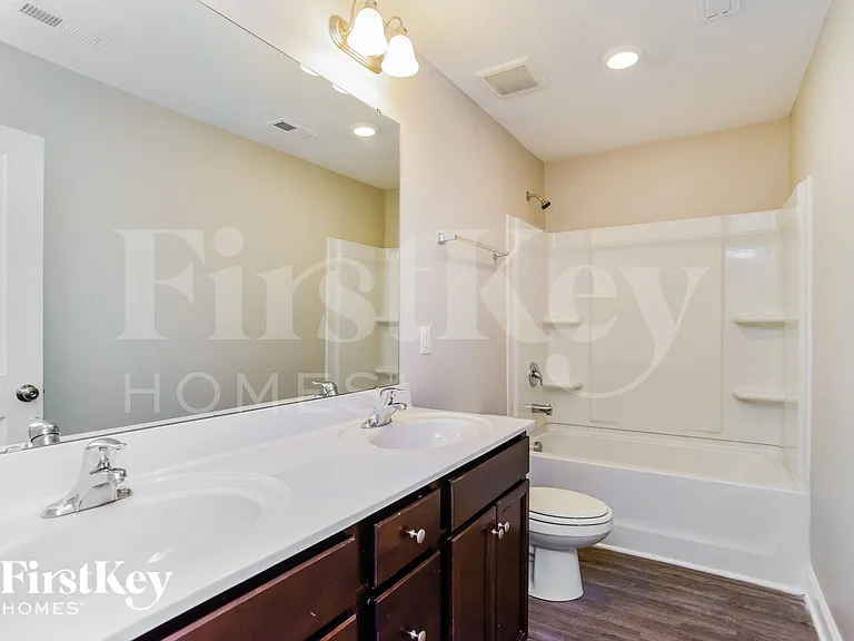 9525 Blue Knoll Ct — Photo 17