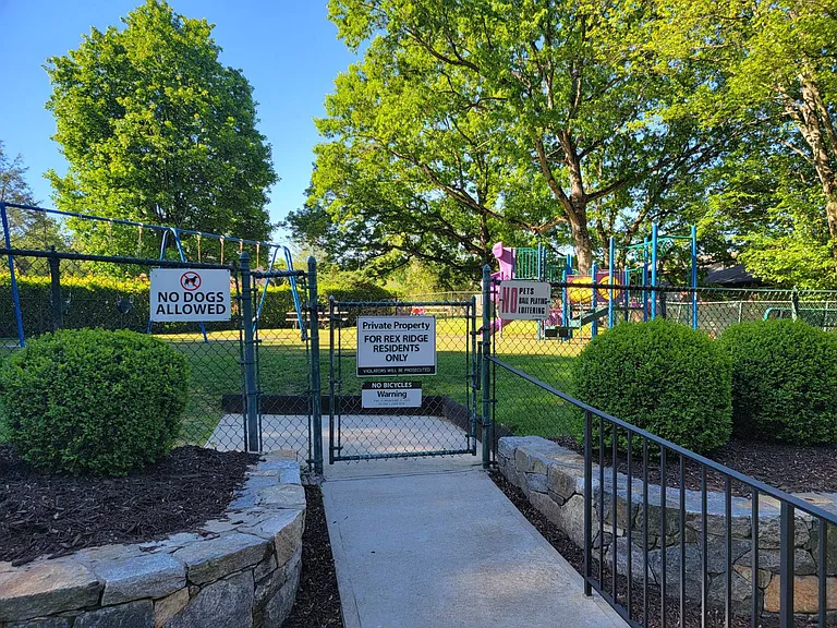 15 Fieldstone Dr #147 — Photo 16