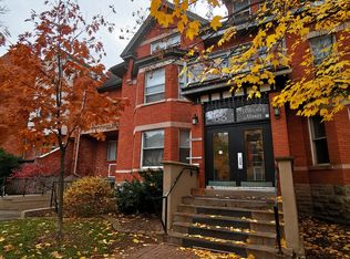 188 Waverley St #111, Ottawa, ON K2P 0V6