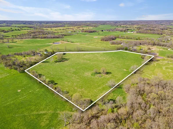 000 Farm Road 2012, Crane, MO 65633