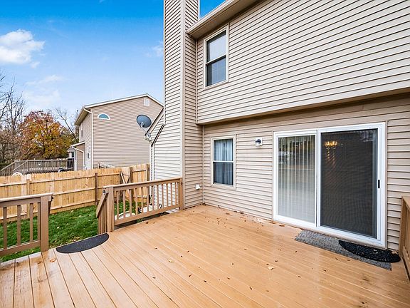 5th image of 3596 Lake Albert Way