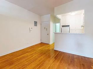 417 W 56th St #B3, New York, NY 10019