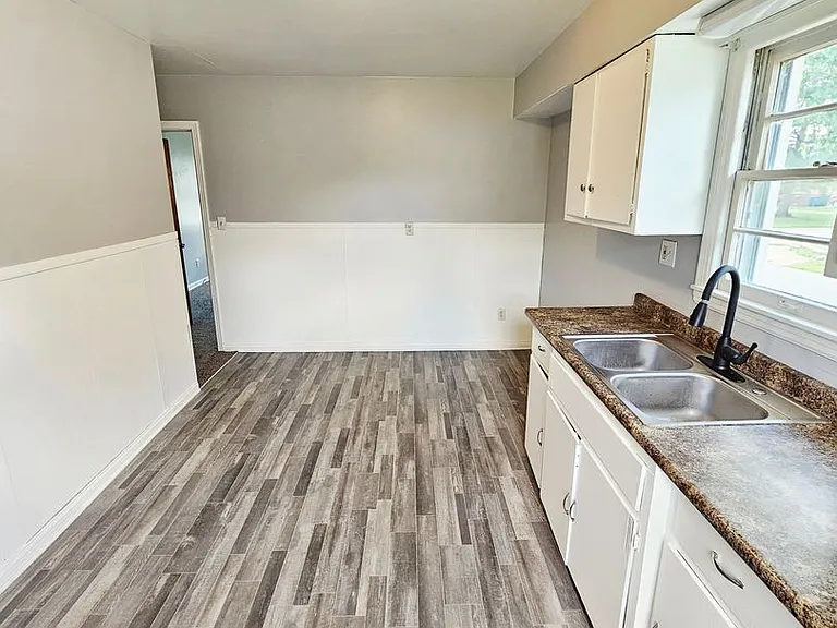 2942 Atwood Ter — Photo 24