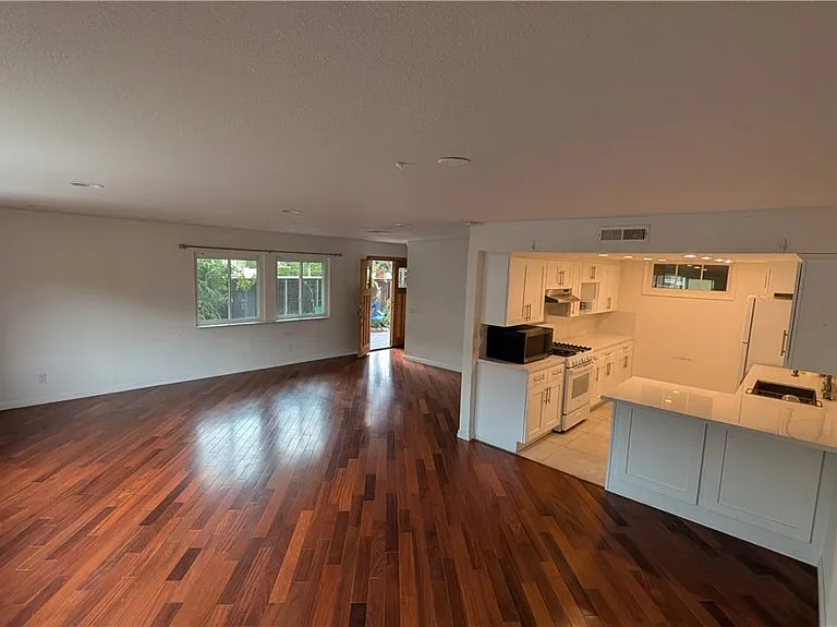 872 Lucile Ave #A — Photo 13